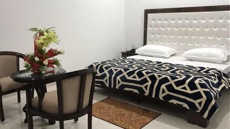 Hotel Pratap Regal Bharatpur Ngoại thất bức ảnh