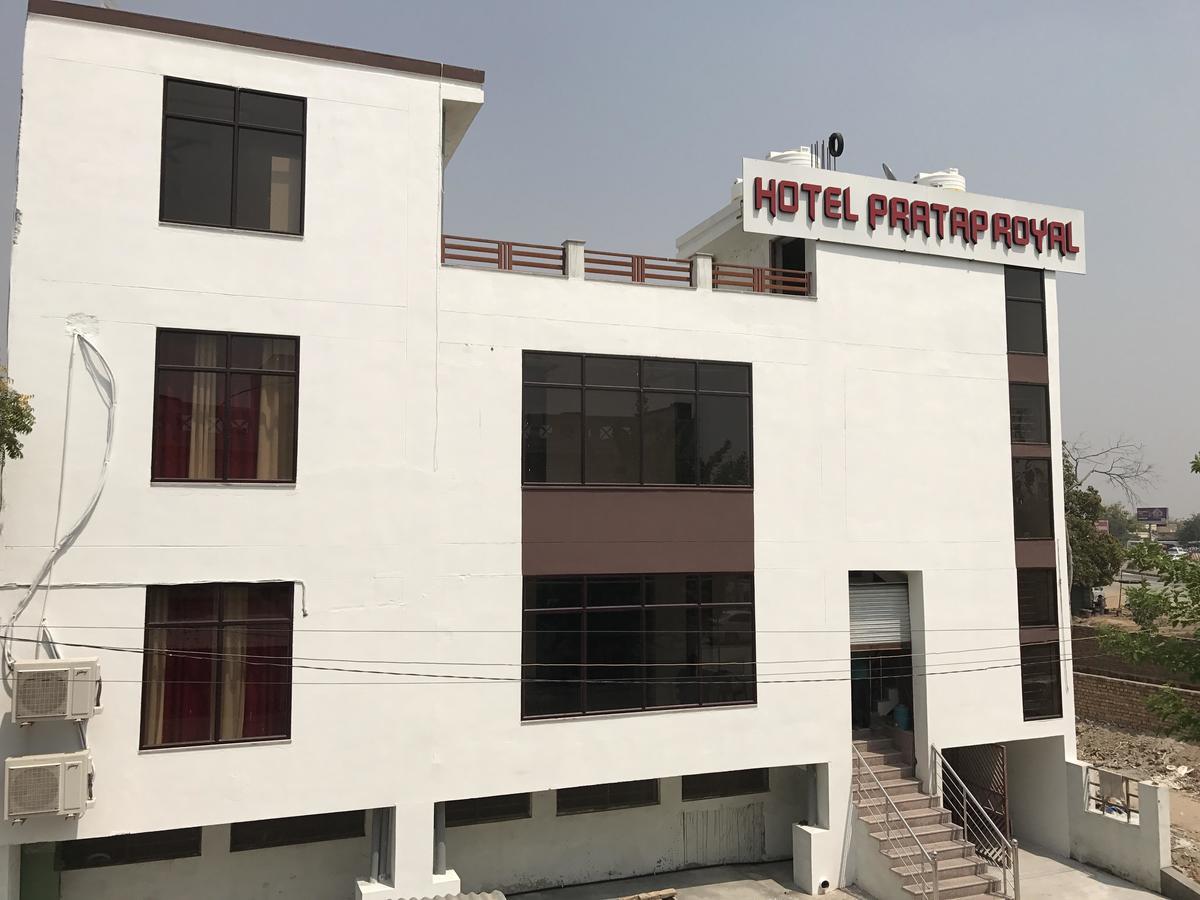 Hotel Pratap Regal Bharatpur Ngoại thất bức ảnh